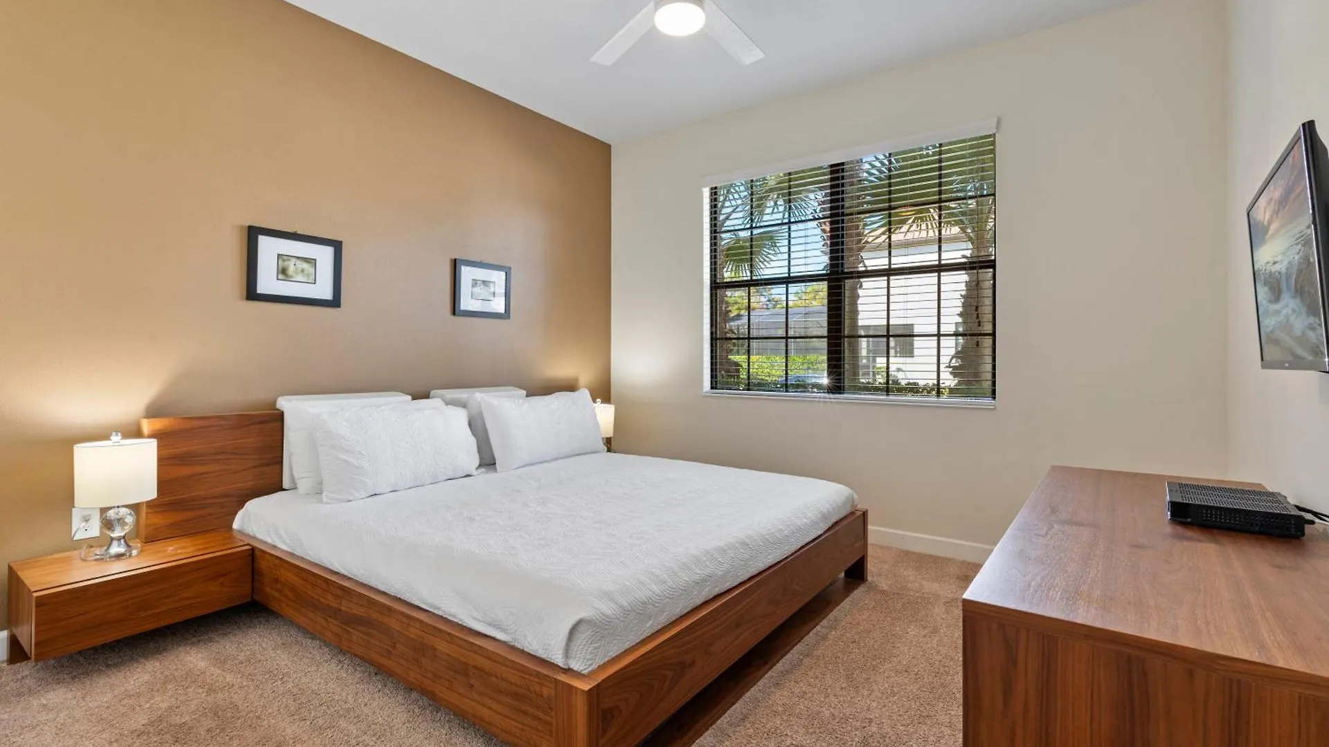 Holiday home Amazing 6 Bedrooms5 Bath W Pool At Solterra Davenport United States
